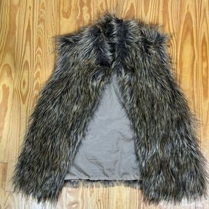 Brown fashion faux fur vest